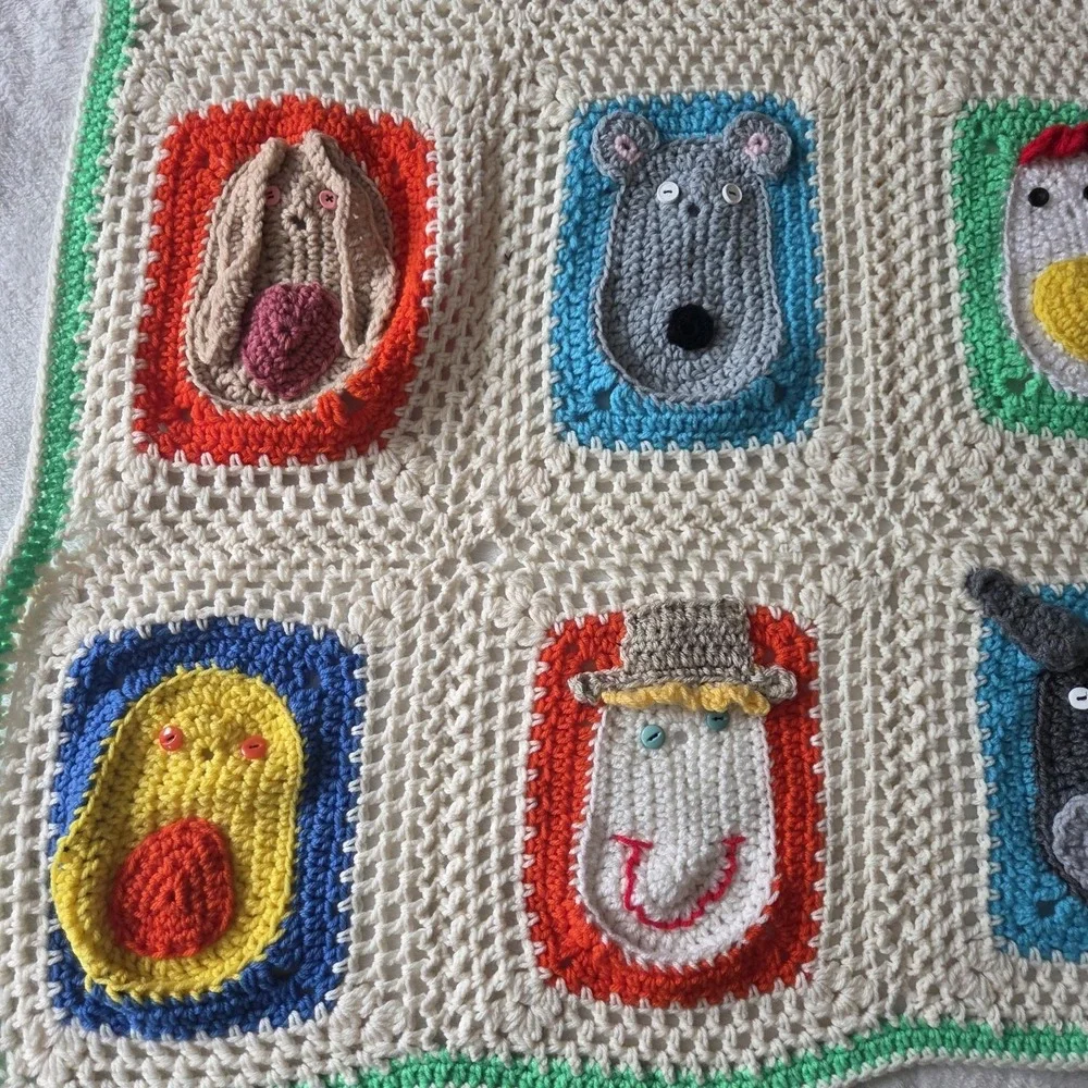 Granny‎ Square Crochet Aphgan Farm Zoo Animal 3D Baby Blanket Buttons